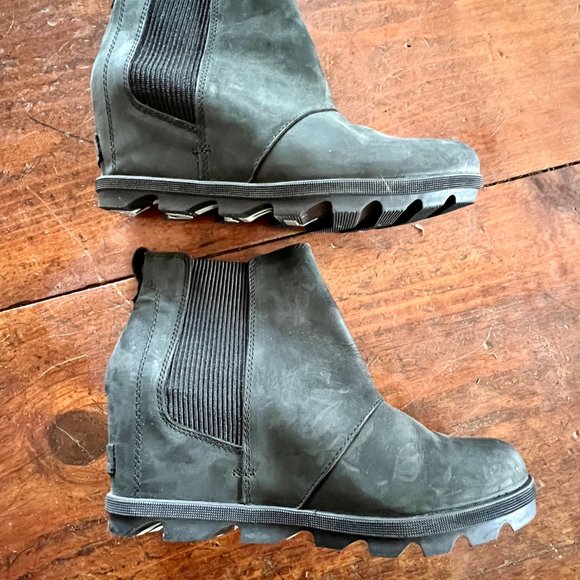Sorel Joan Pull on Ankle Booties - Picture 2 of 4